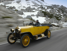 奥迪汽车博物馆举办讲座晚会：“奥迪，1909年至1940年 - 汽车，品牌，公司”
